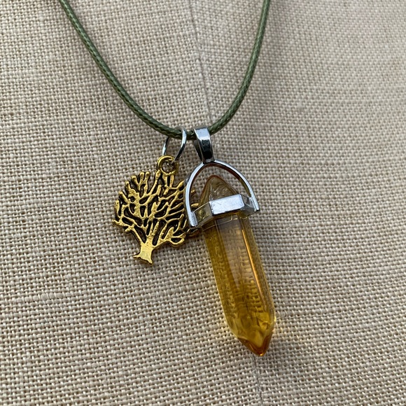 Handmade Honey Yellow Resin Stone Dagger Crystal Amulet Necklace & Tree of Life - Picture 4 of 11